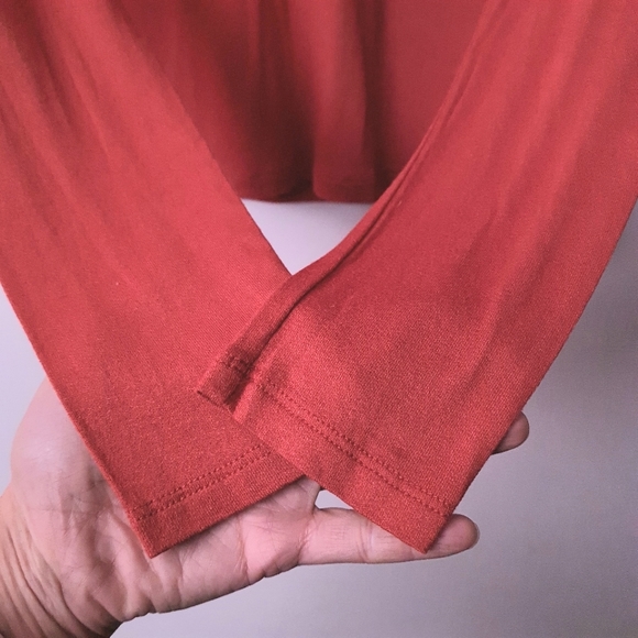 F21 Contemporary Mock Neck Long Sleeve Knit Top Rust Women's M - Picture 4 of 13